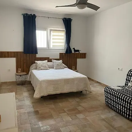 Chalet El Pitijopo, Con Piscina Compartida